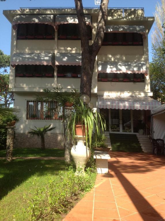 Hotel Manuela Cinquale Luaran gambar