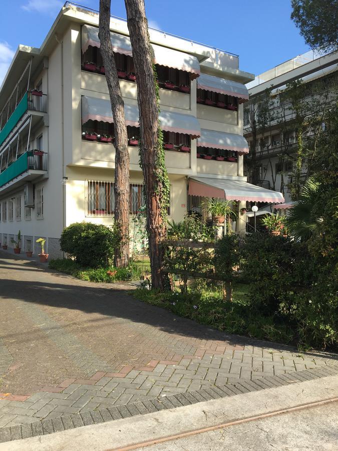 Hotel Manuela Cinquale Luaran gambar